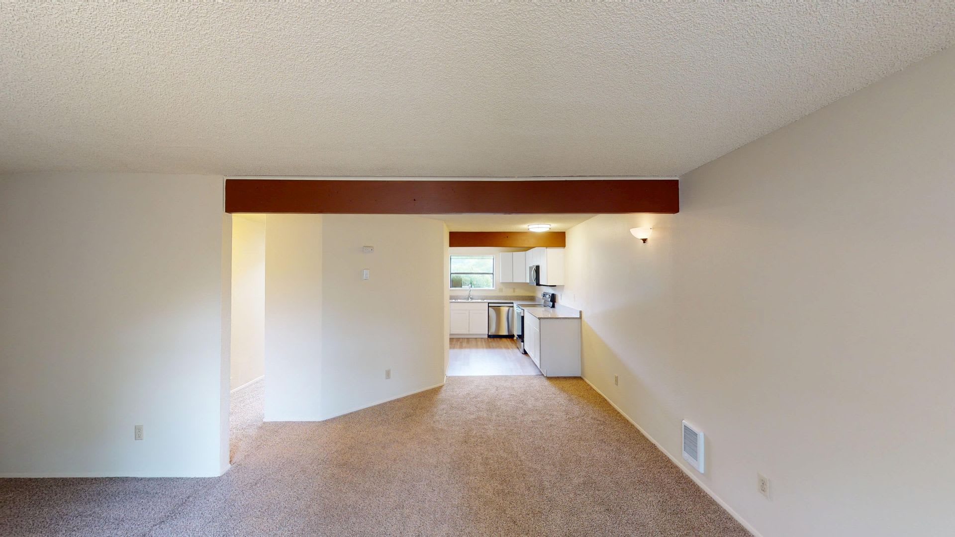 Charming Condo In The Heart Of Oak Harbor Now Offering A Rare 6 Month Lease Opportunity With Possible Month To Month Options After – photo 5