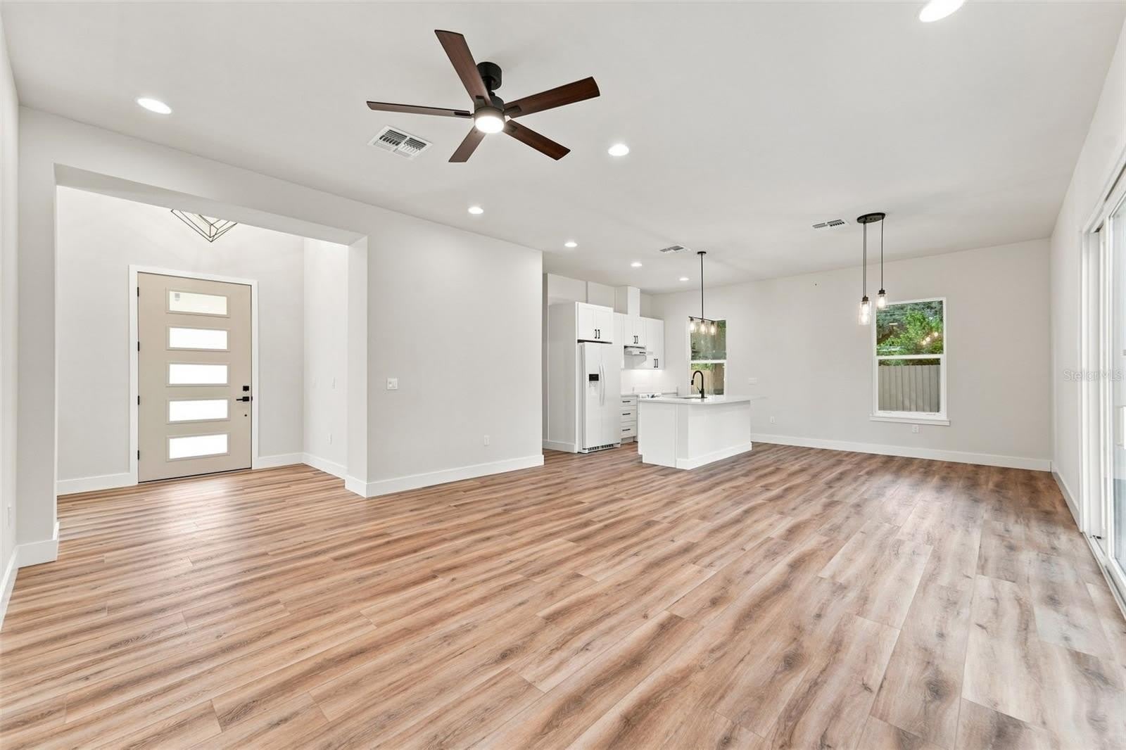 561 N THOMPSON Road – photo 5