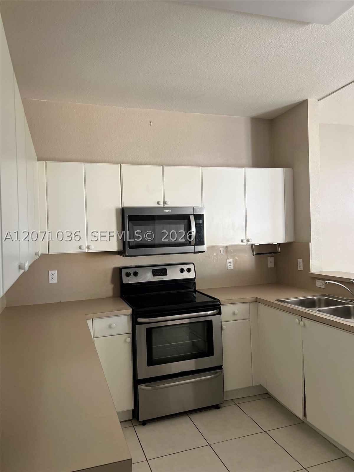 10861 NW 85th Ter – photo 5