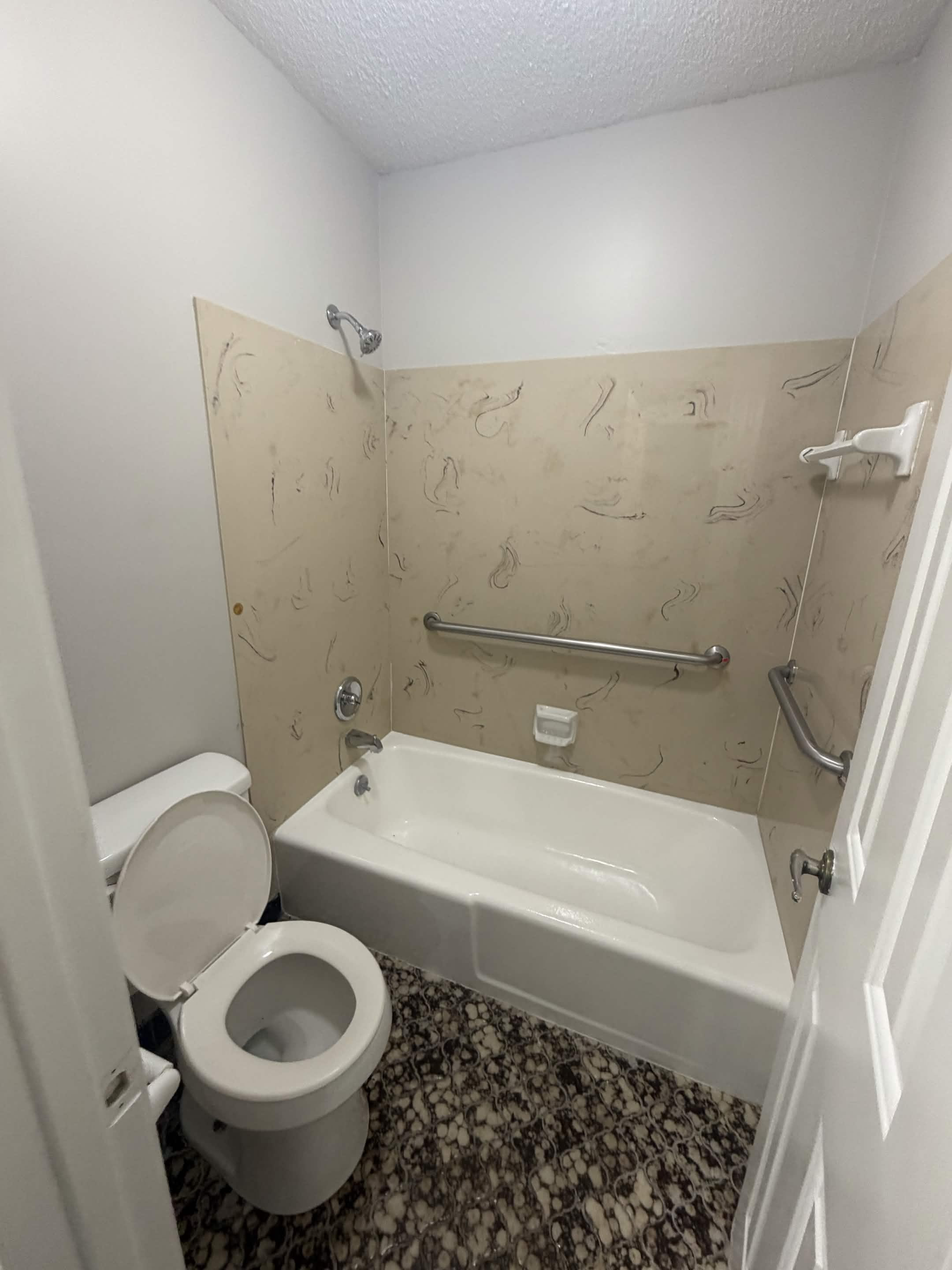 2175 Burlingate Drive – photo 2