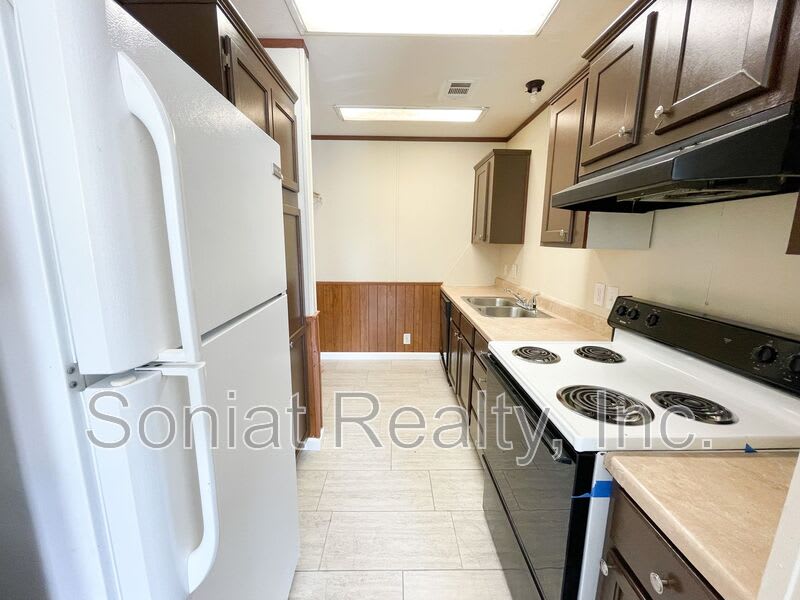 2529 North Miro Street – photo 5