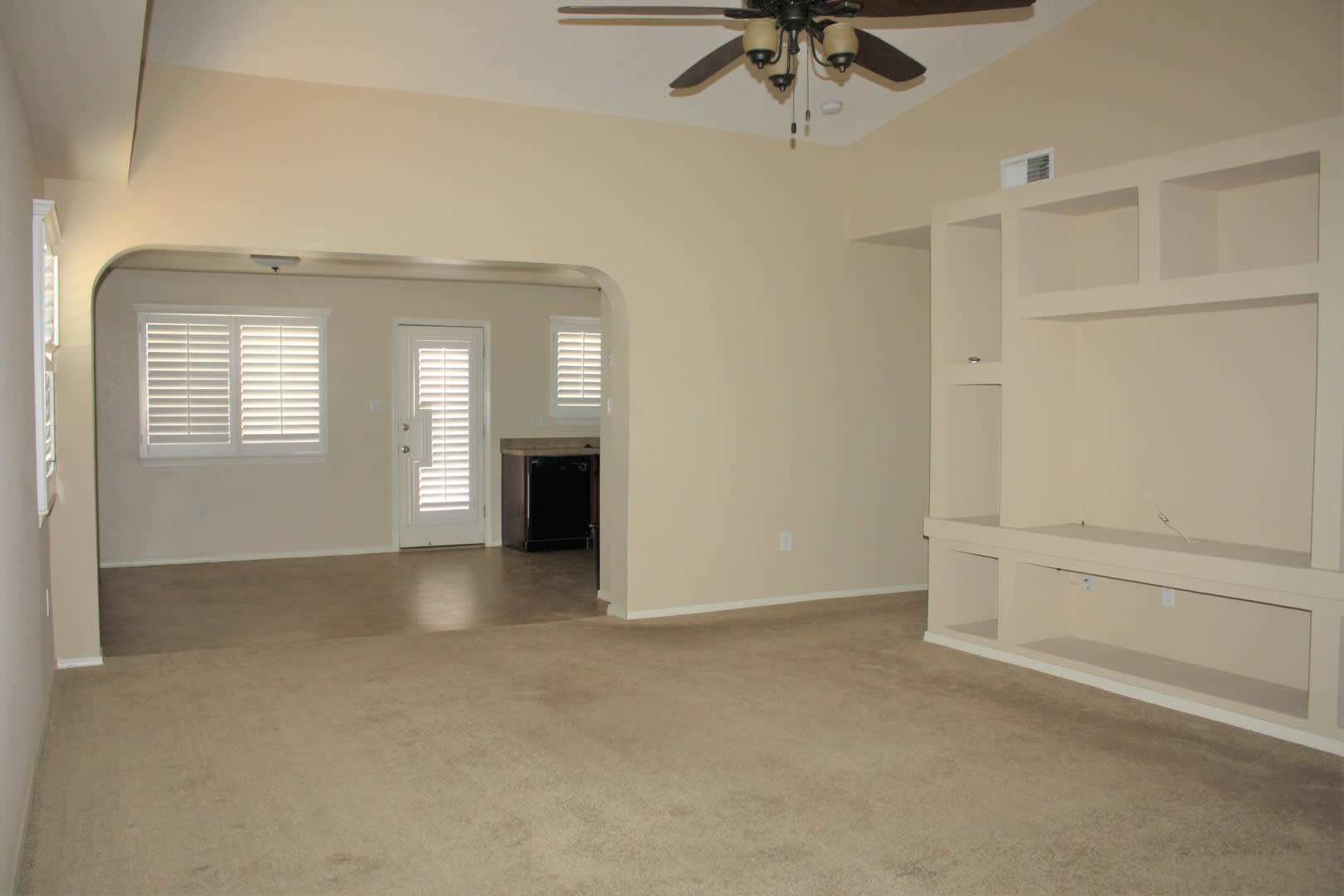 Beautiful Eastside Home – photo 2