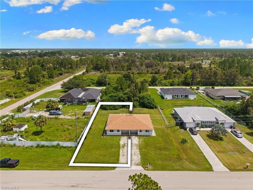 909 Jaguar Blvd – photo 2