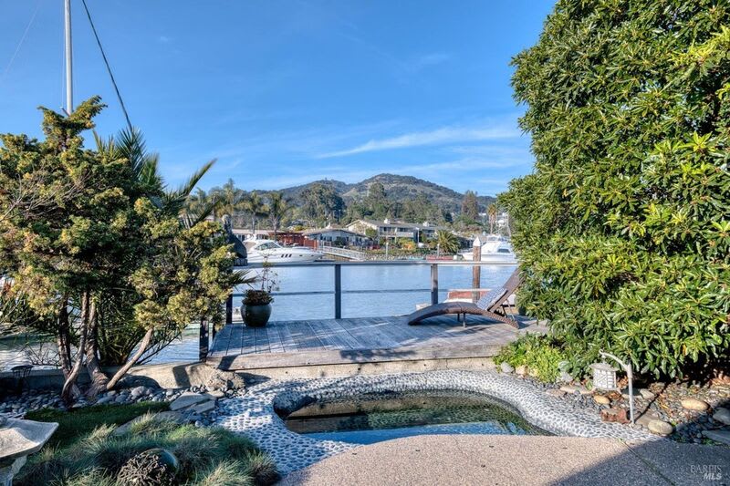 10 Capri Ct. – photo 5