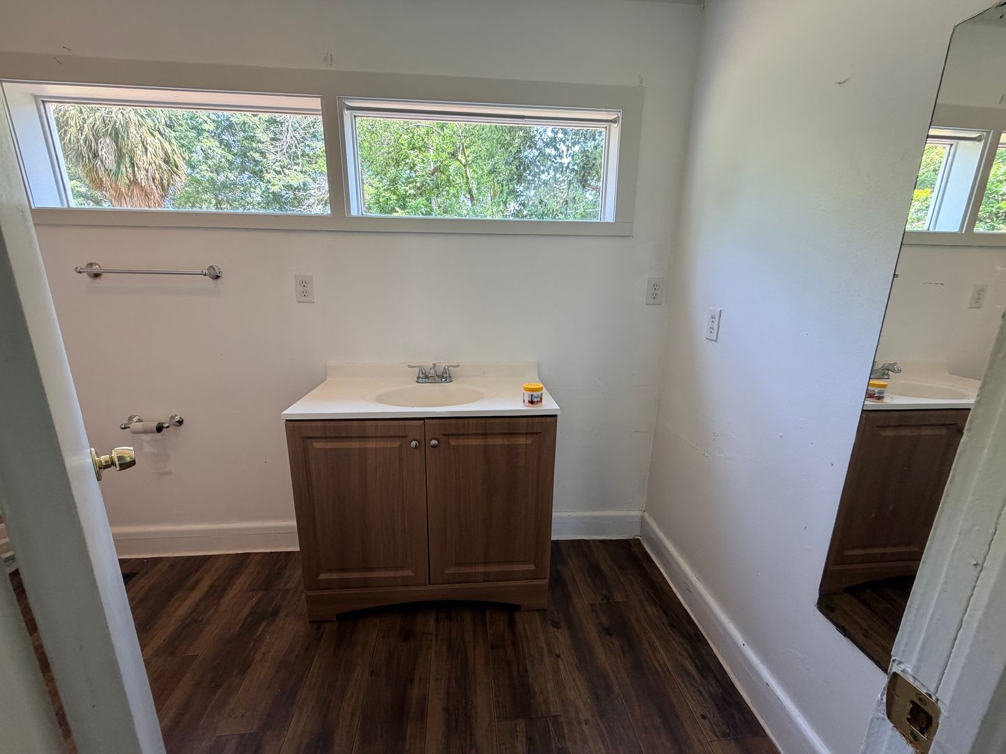 Charming 2Bd 1 5Ba Home In Valdosta With Premium Features – photo 5