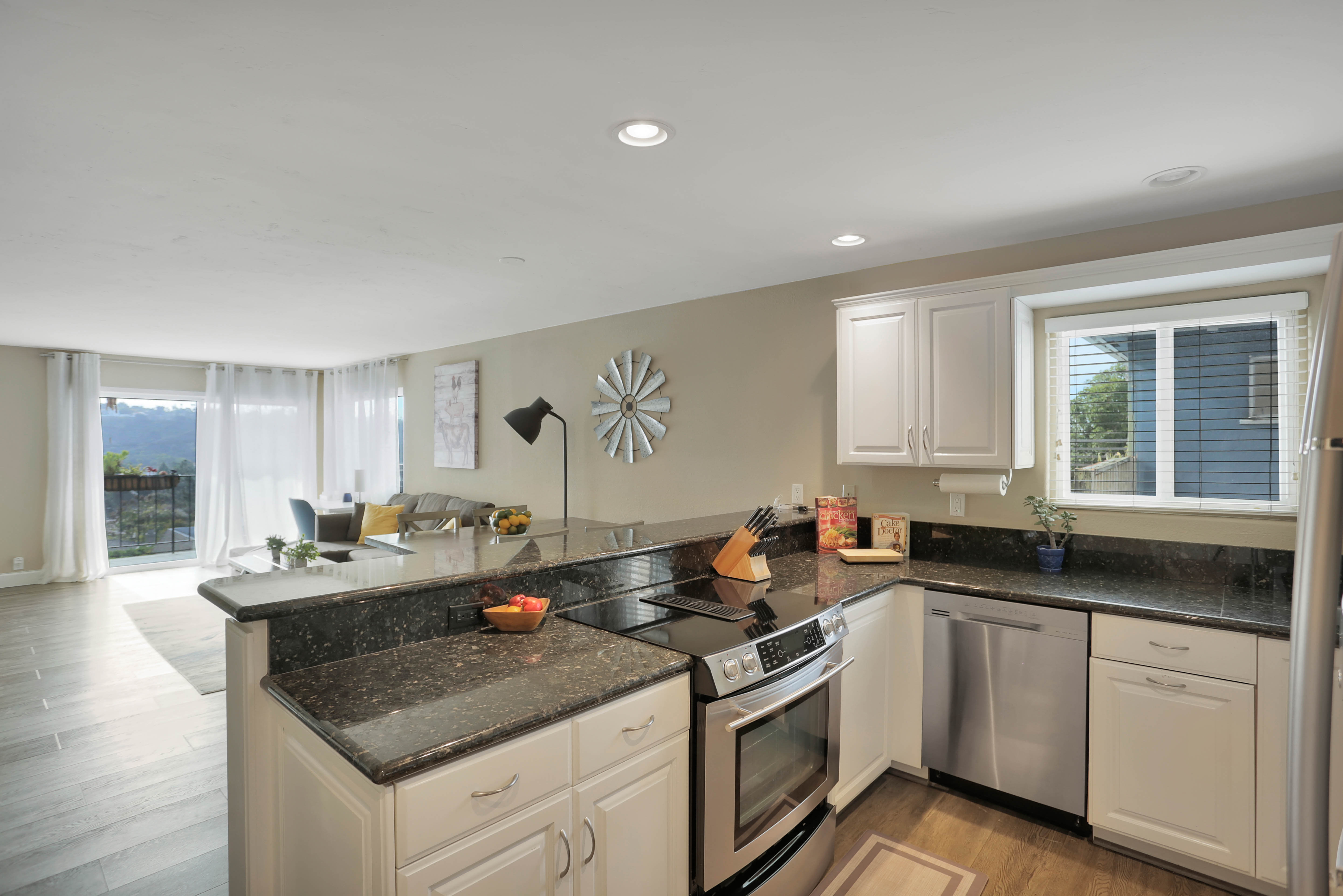 5915 Lauretta St – photo 4