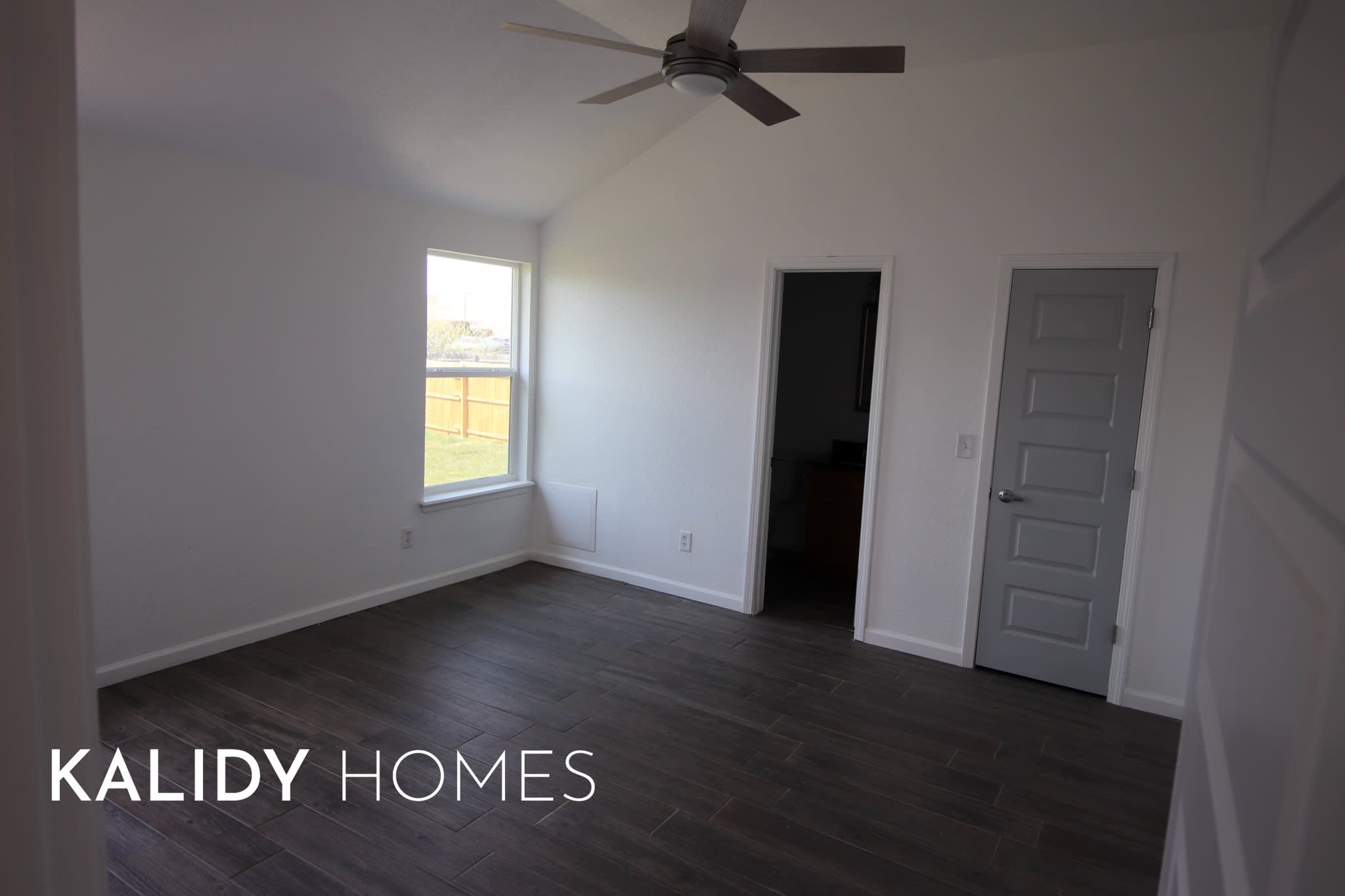 1400 Buena Vista Circle – photo 2
