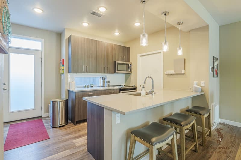 859 Struthers Avenue – photo 3