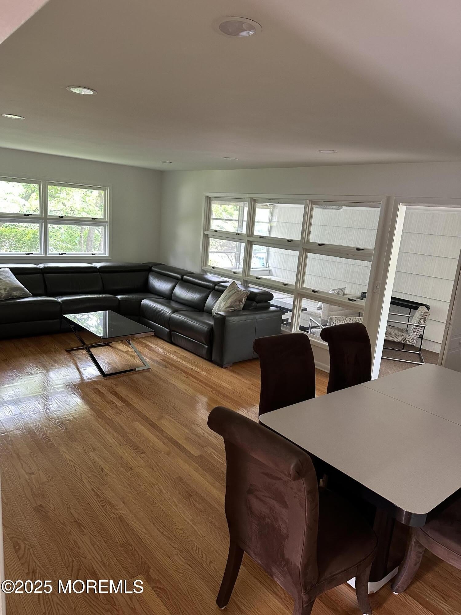 172 Larchwood Avenue – photo 5