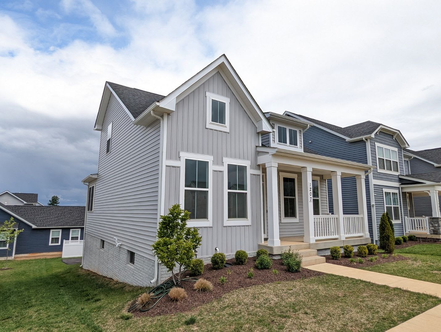 Gorgeous New Construction Home in Gambrill View Community available now! – photo 3