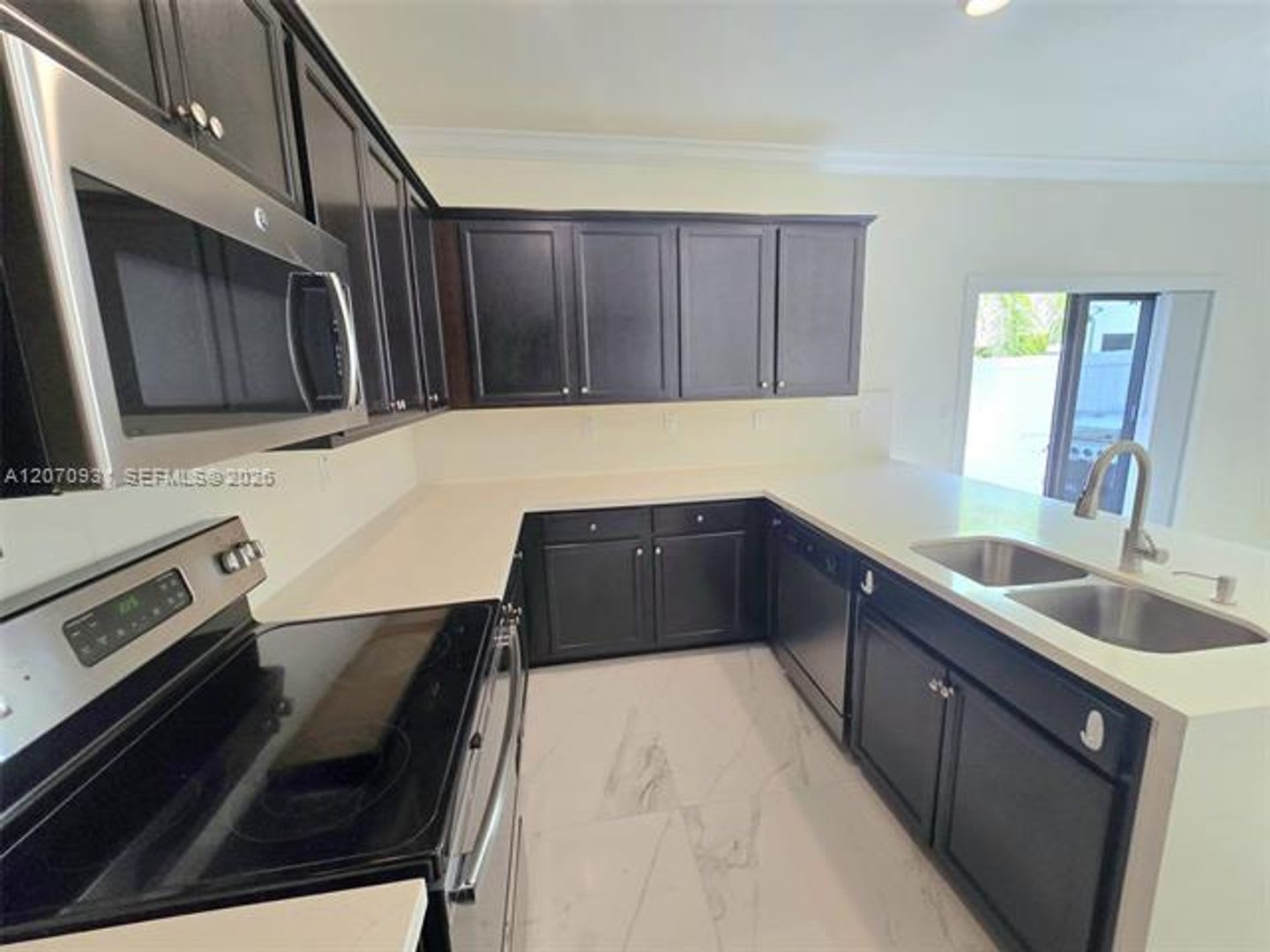 9267 W 34th Ct # 9267, Hialeah, FL 33018 – photo 1