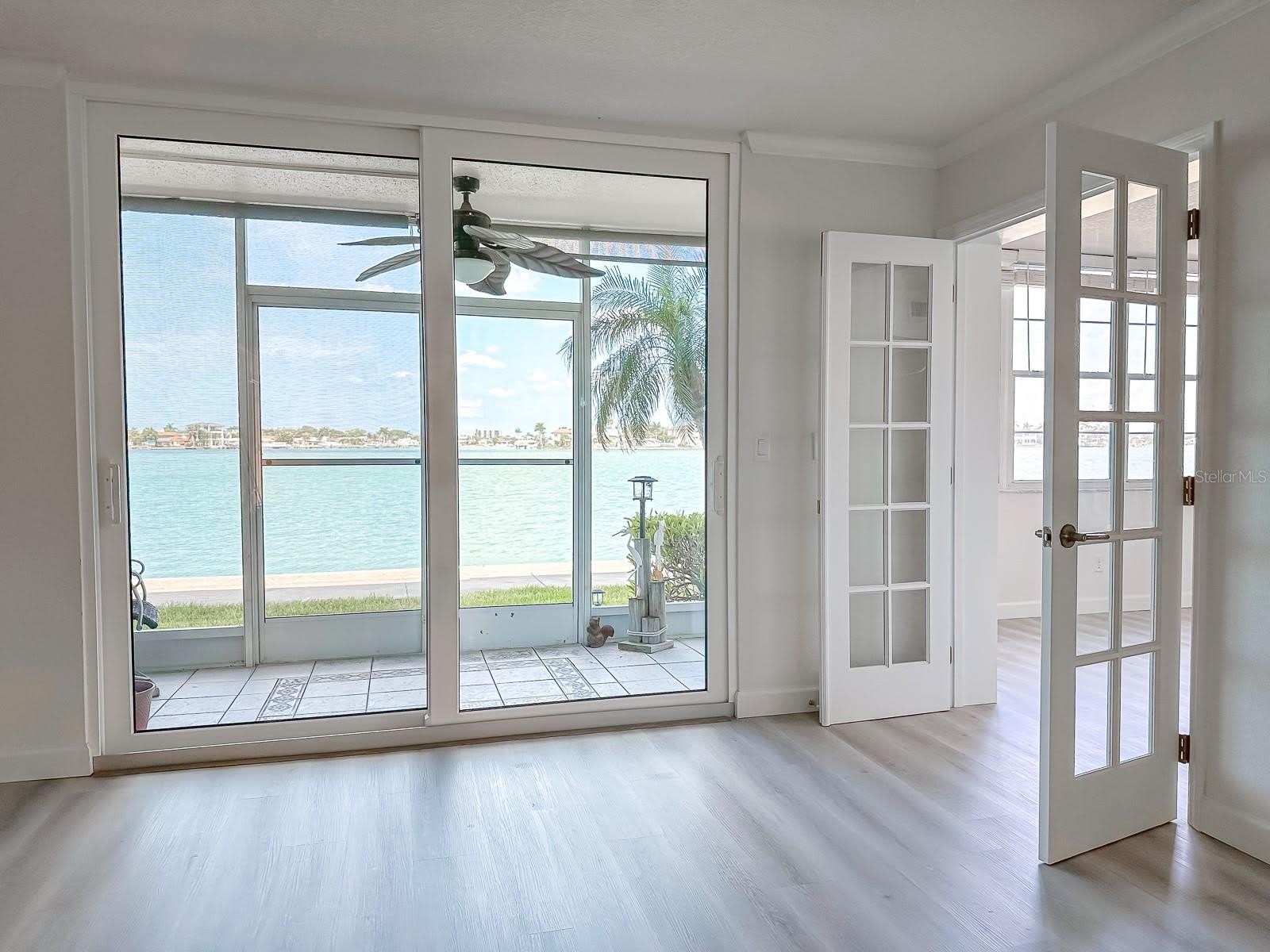 7910 Sun Island Drive S – photo 3