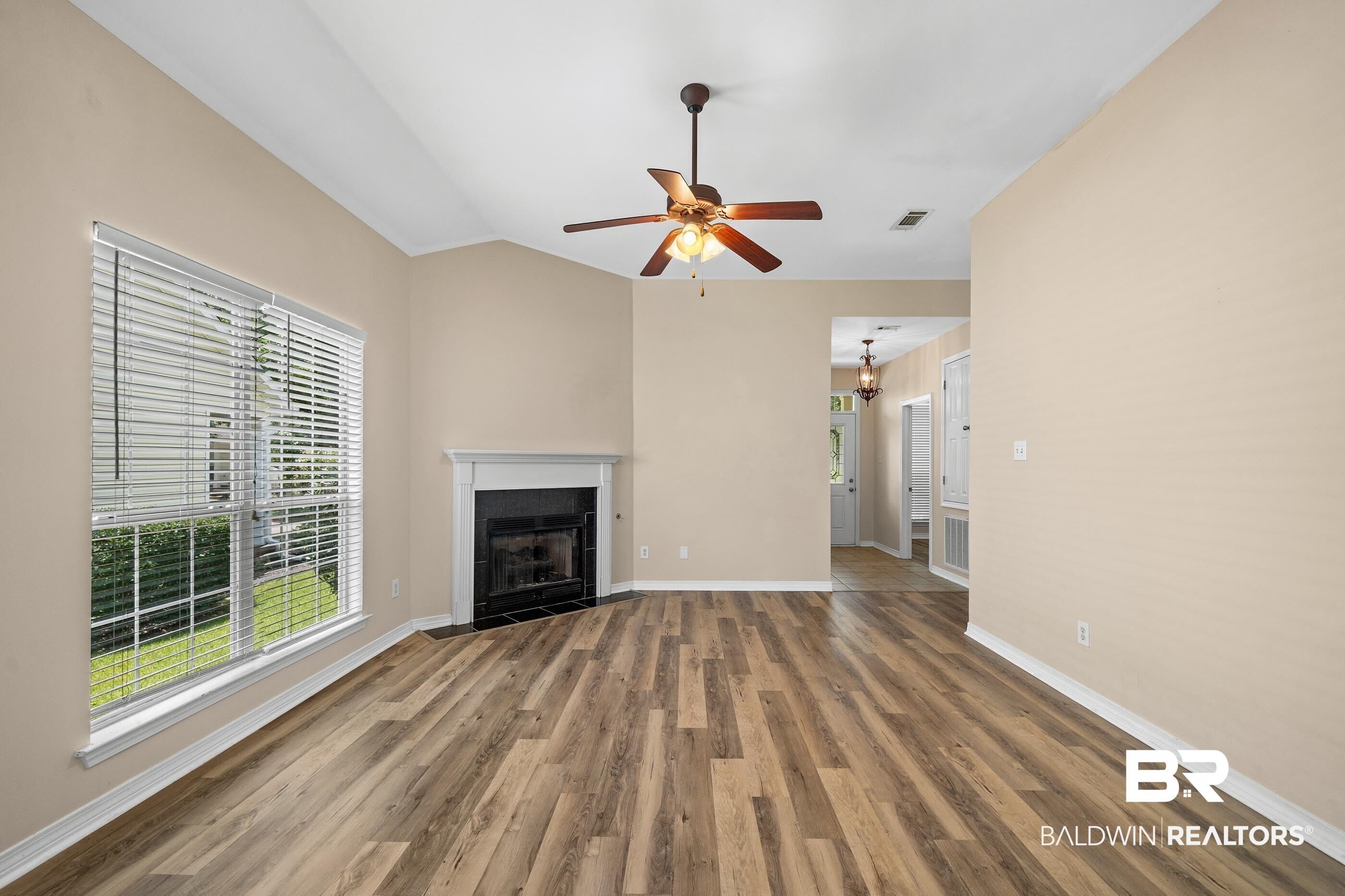 29920 Saint Simon St – photo 2