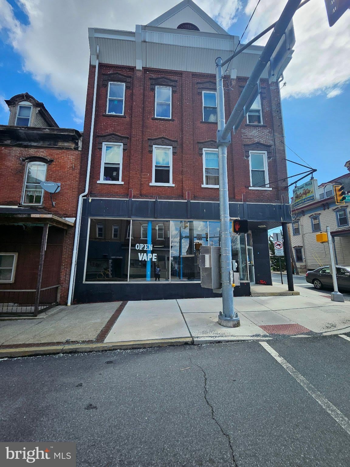232 E CHURCH Street – photo 2