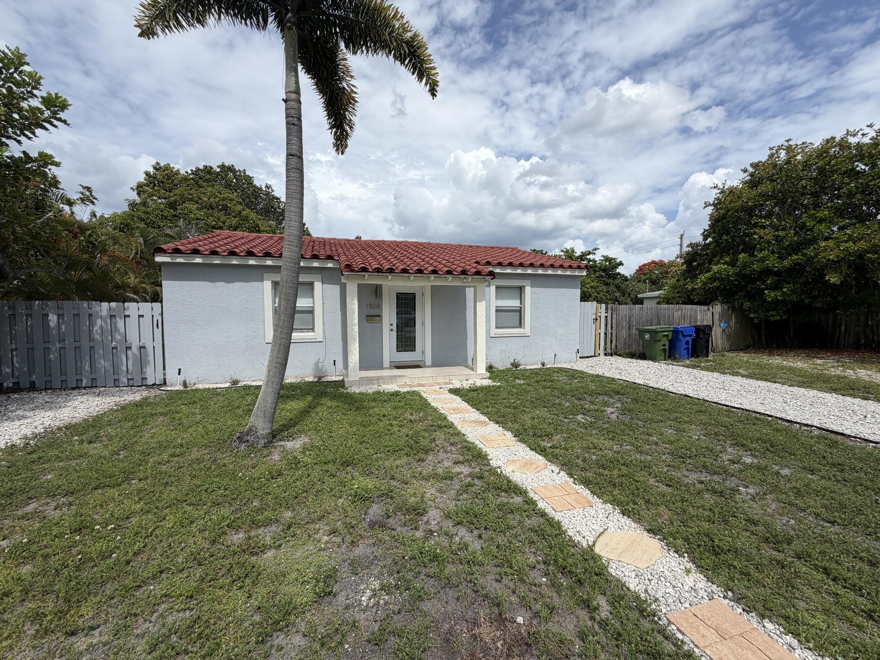 1508 NW 1st Avenue – photo 1