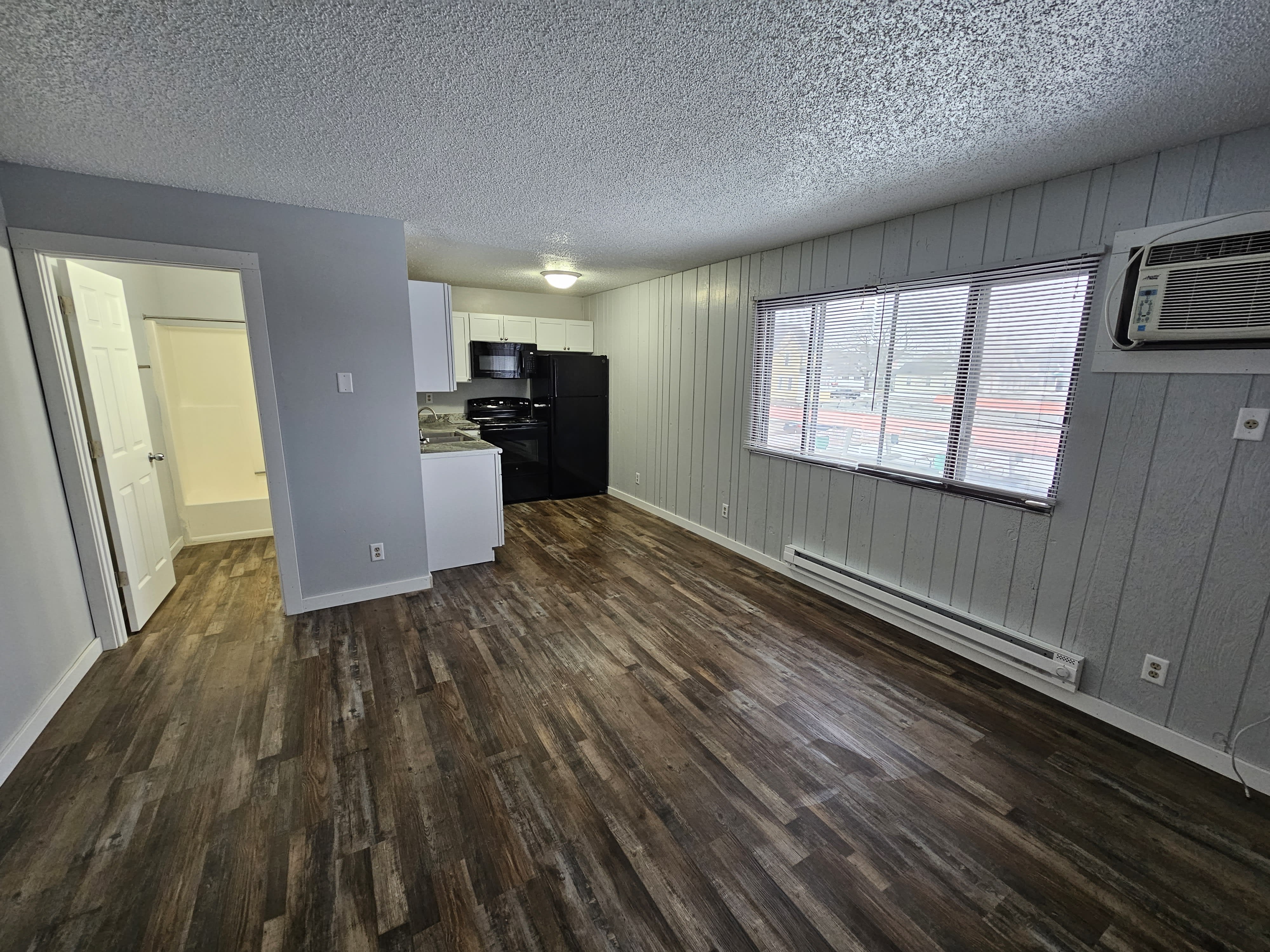 514 10th St N – photo 2