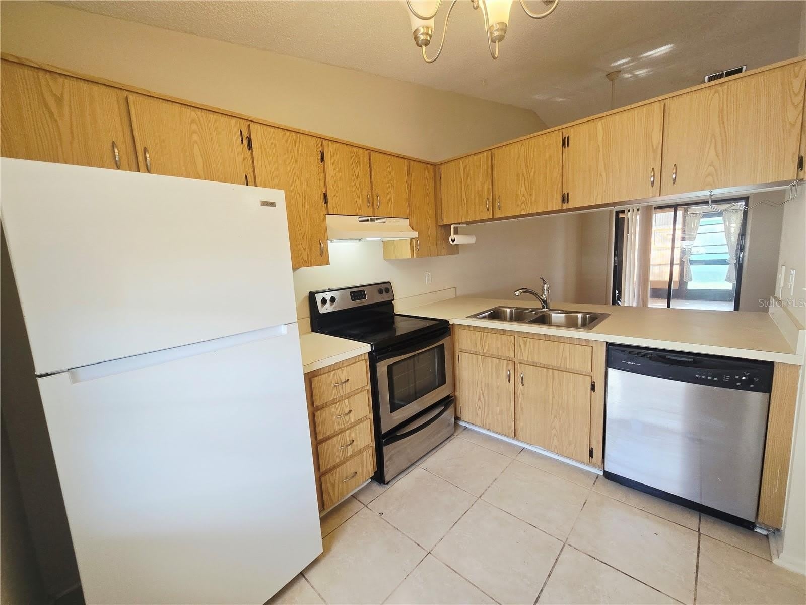 6425 DREXEL Drive – photo 5