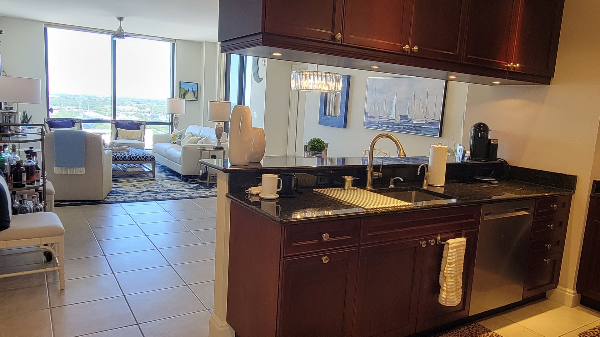 Short term ONLY luxury 2/2 condo in the heart of downtown Sarasota – photo 4
