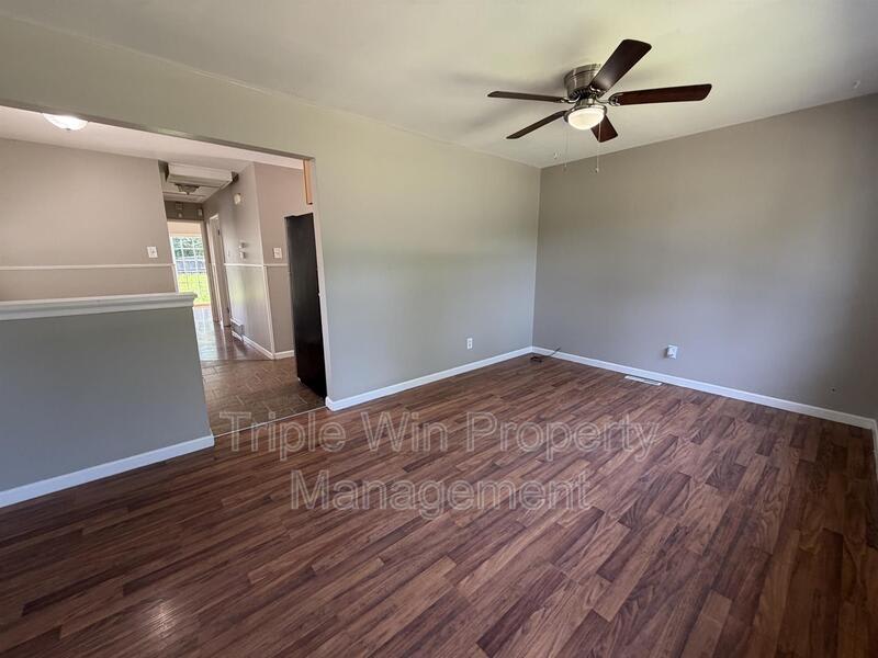 7515 Alaska Ave. – photo 3