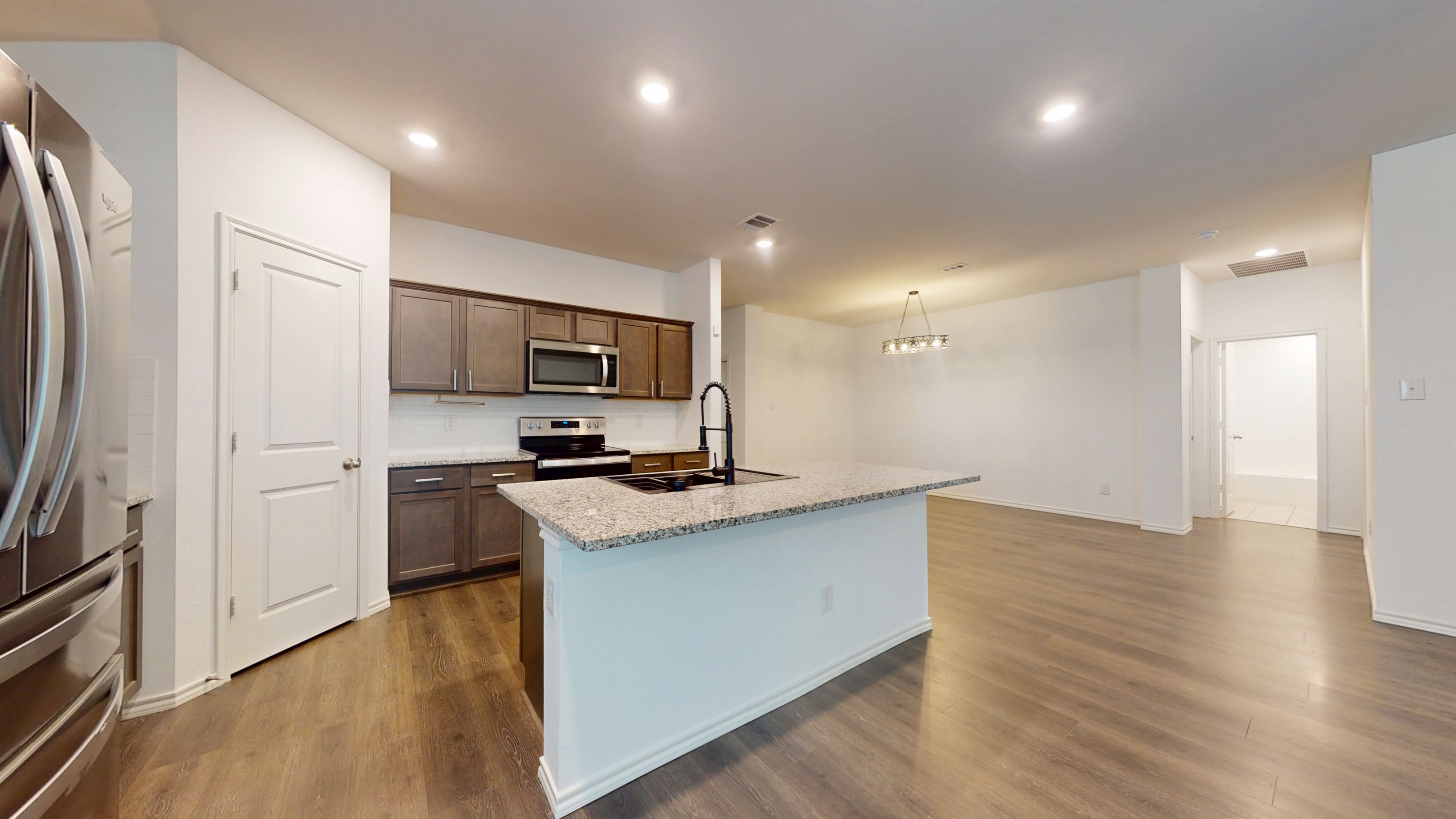 717 Cottonwood Way – photo 5