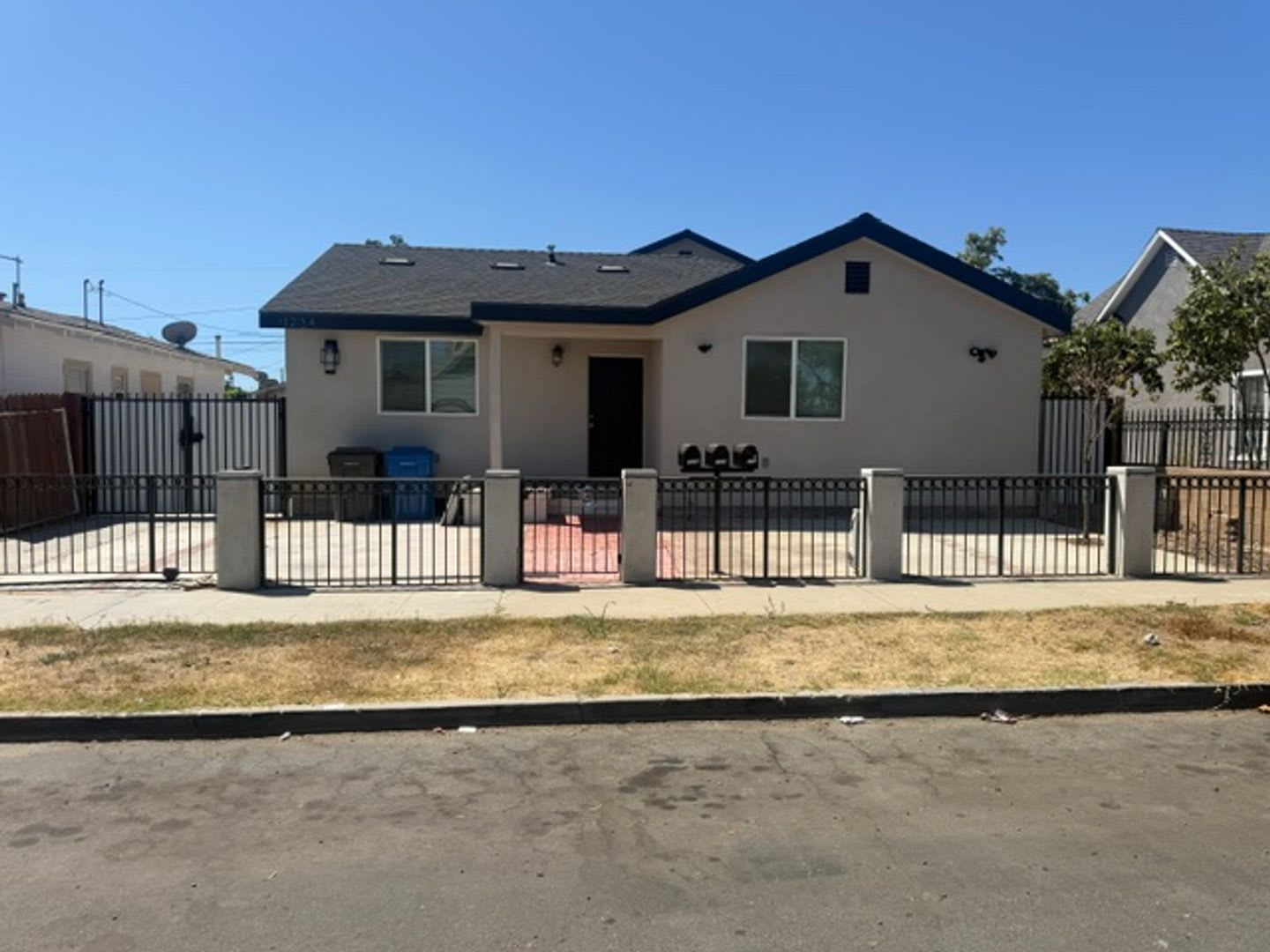 1234 E. Esther Street – photo 1