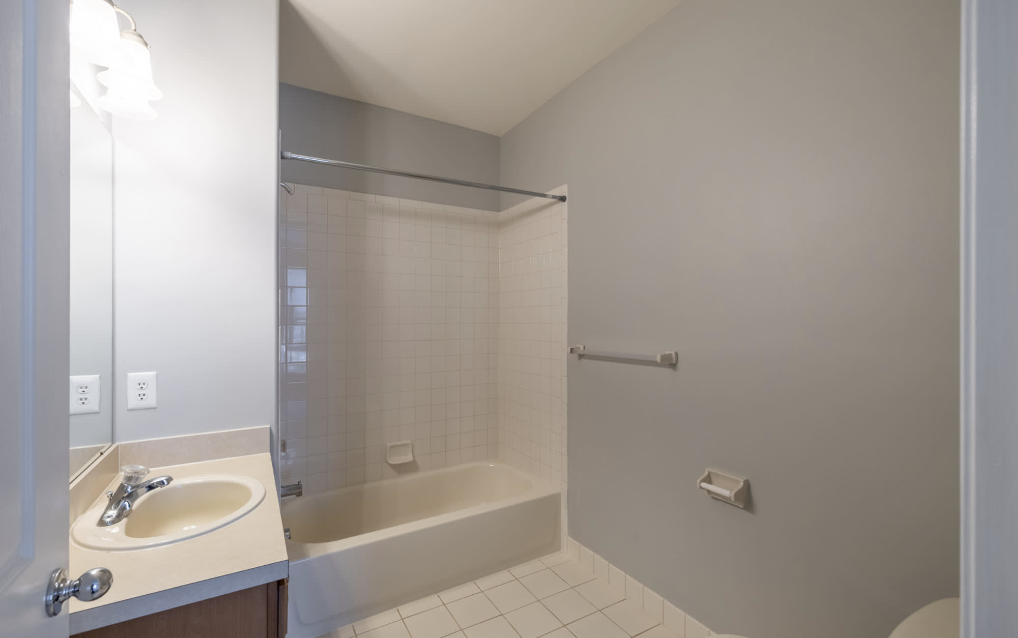 Warren Heights Apartments – photo 4