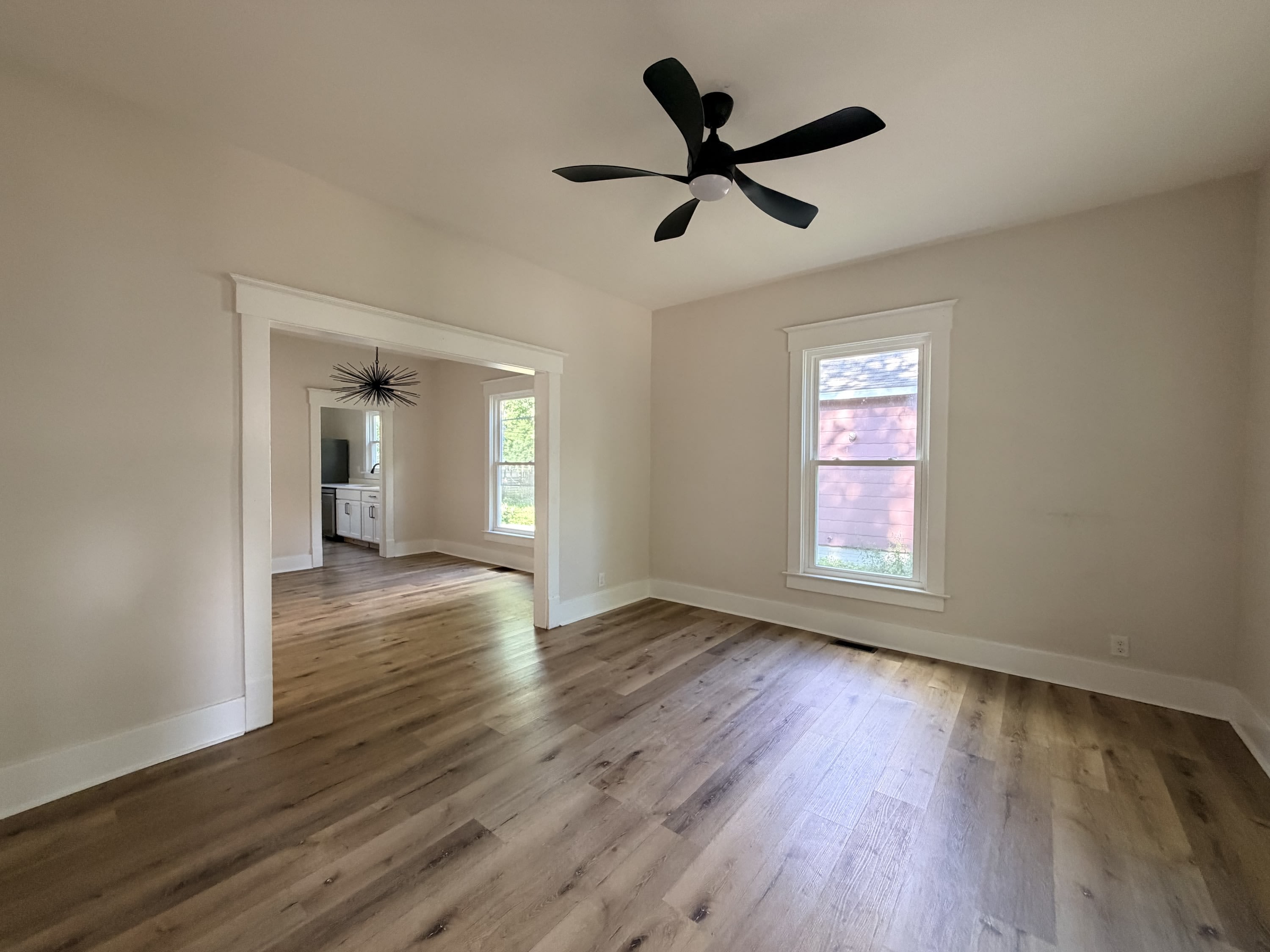 808 East High Street – photo 2