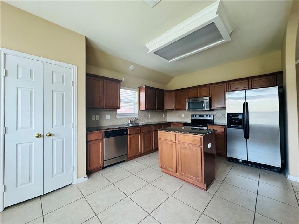 7541 Exeter Court – photo 3