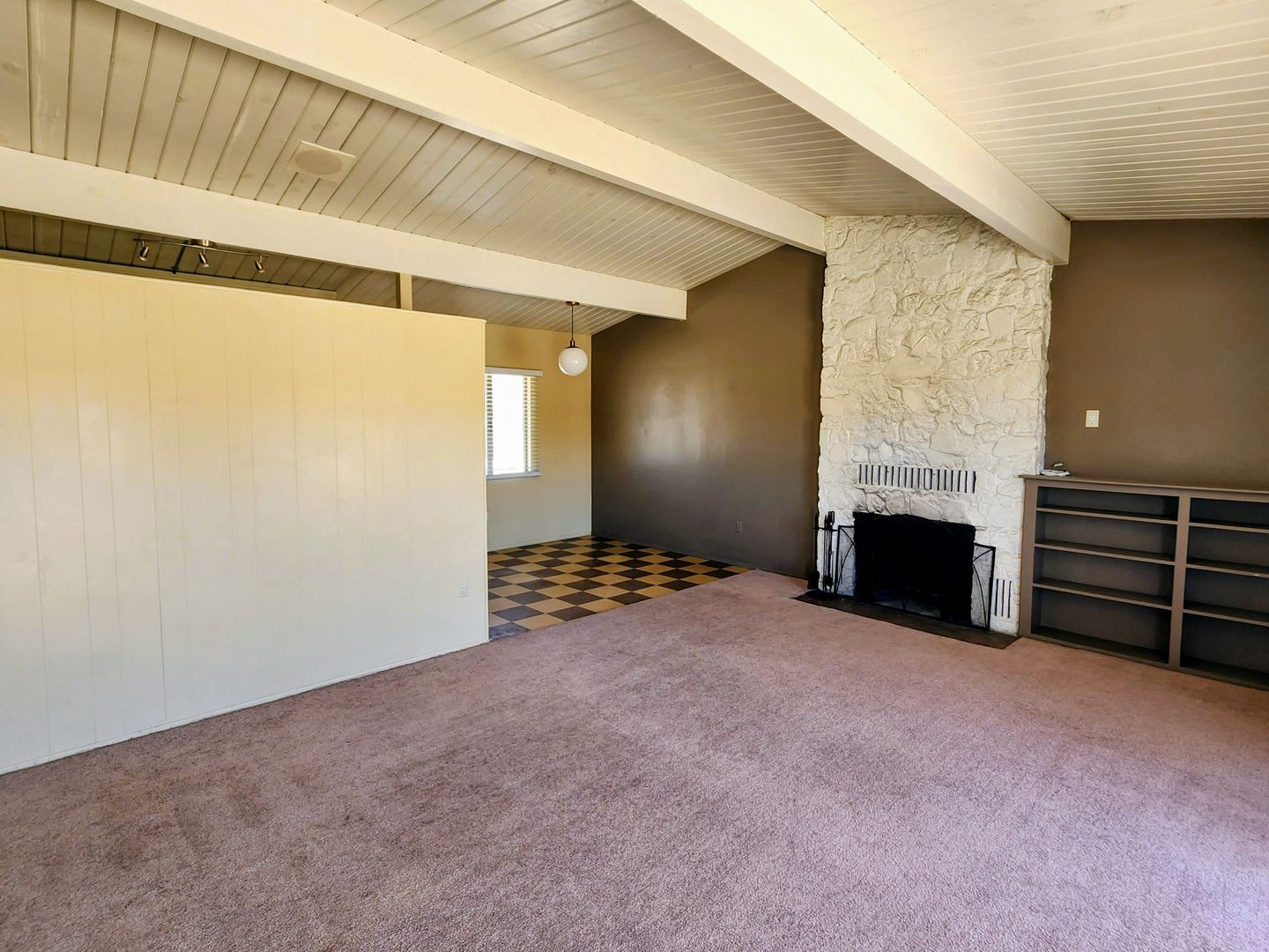 Cozy 2 bed/1 Bath house-UNFURNISHED ** – photo 3
