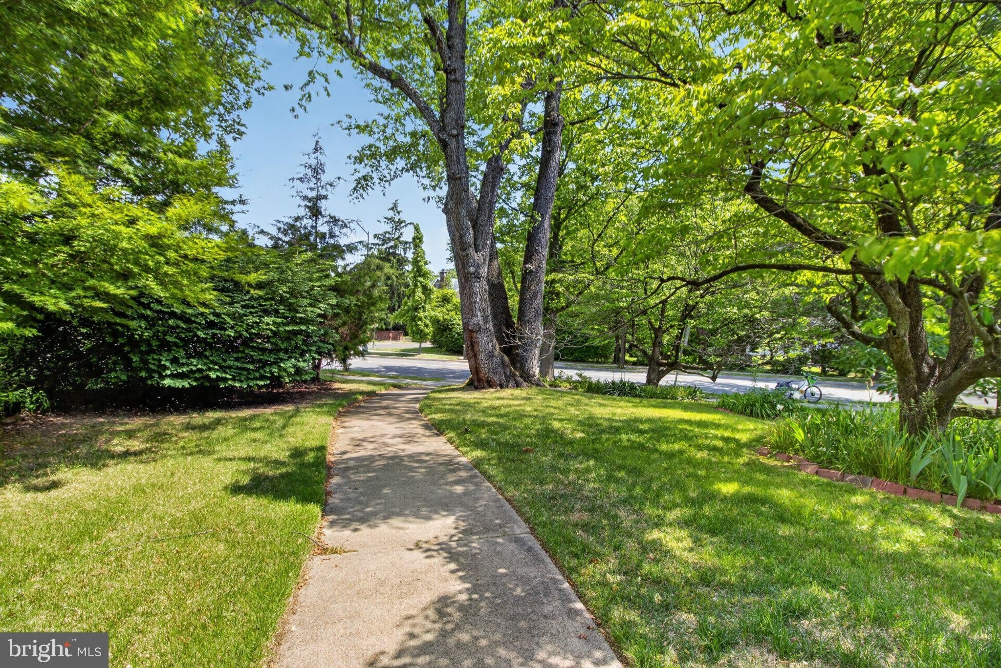 5028 MASSACHUSETTS Avenue NW – photo 5