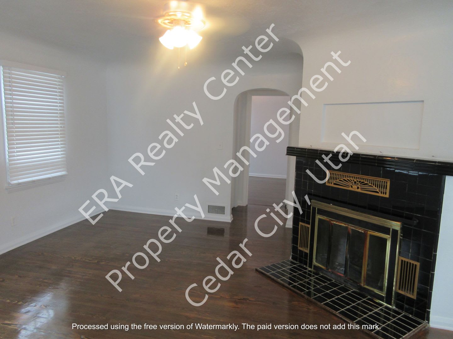 Move-in Bonus!!! Charming 4 bedroom, 2 bath single family home – photo 5