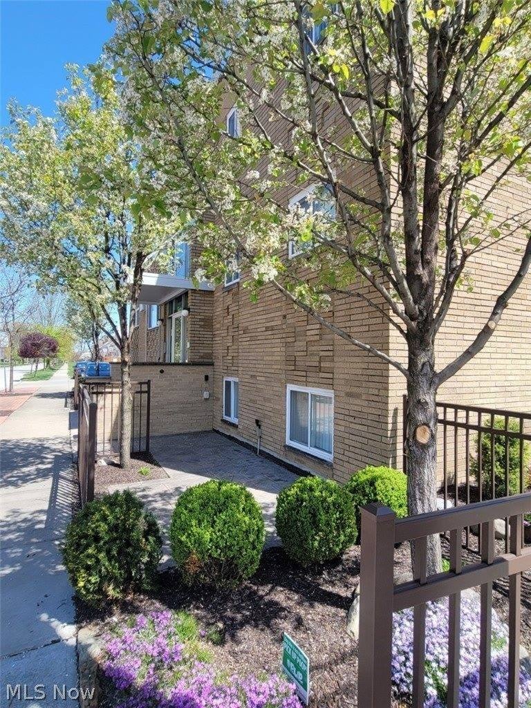 1675 Woodward Avenue – photo 2