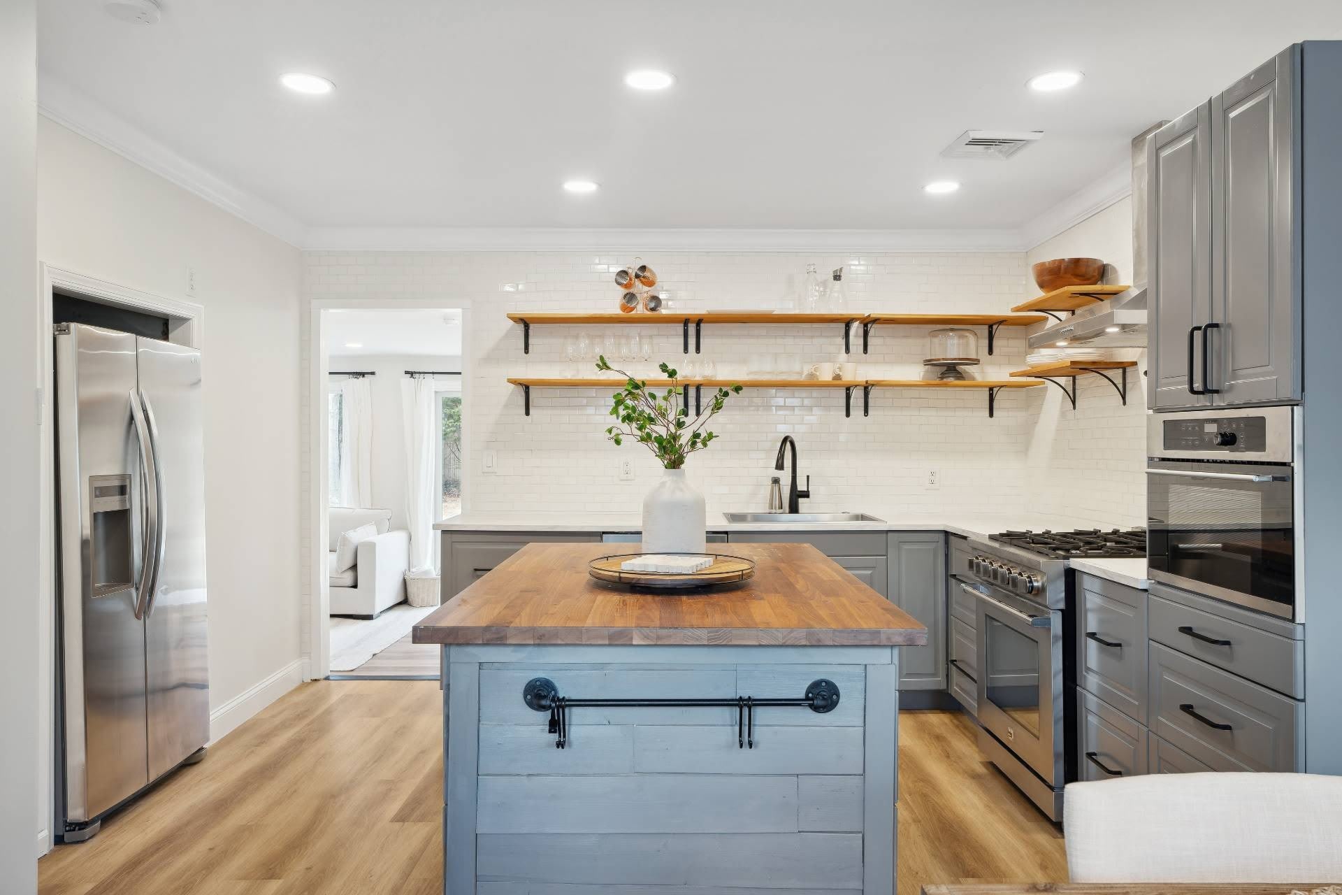 28 Argonne Road W – photo 4