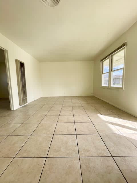 24450 Myers Avenue – photo 2