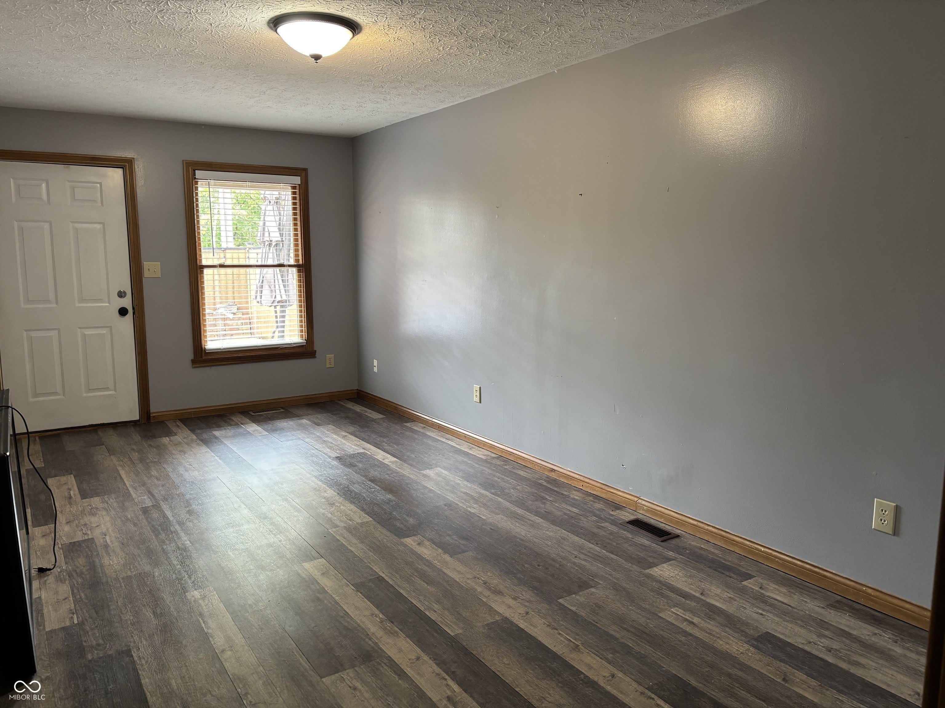 18 Hough Street – photo 3
