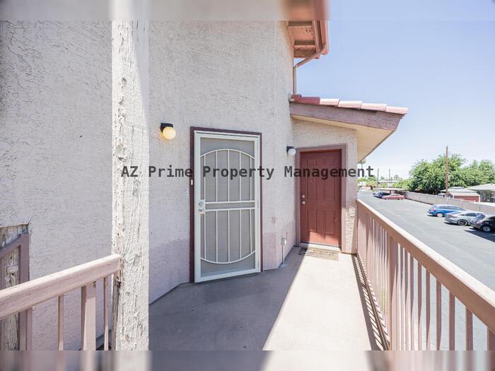 4828 West Orangewood Avenue – photo 3