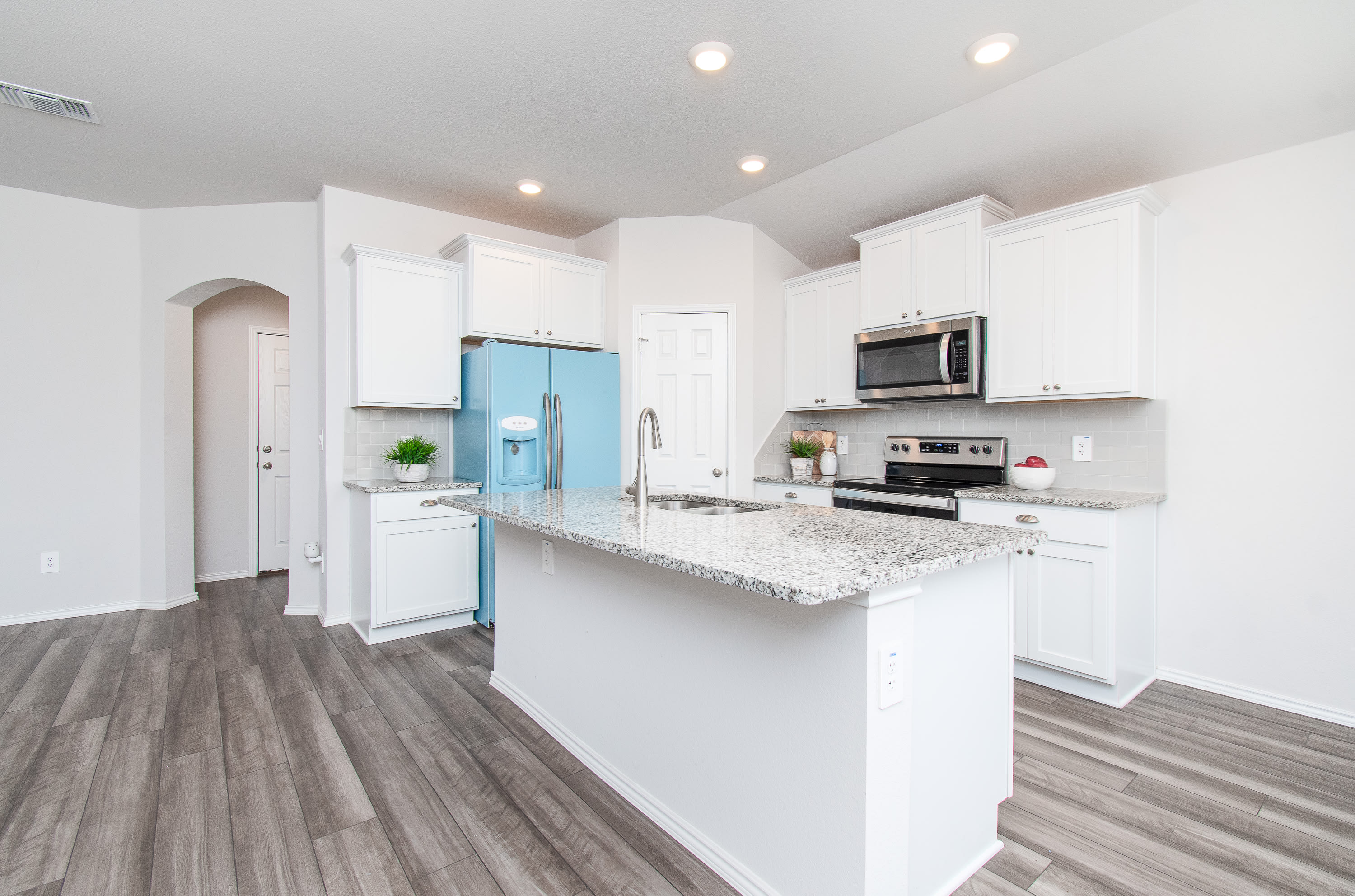 2353 Aylesbury Drive – photo 3