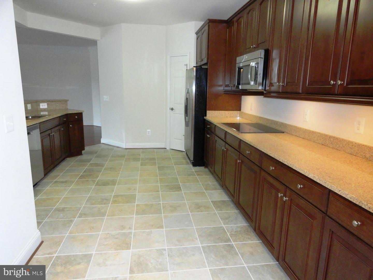 3100 STONE CLIFF DR #201 – photo 5