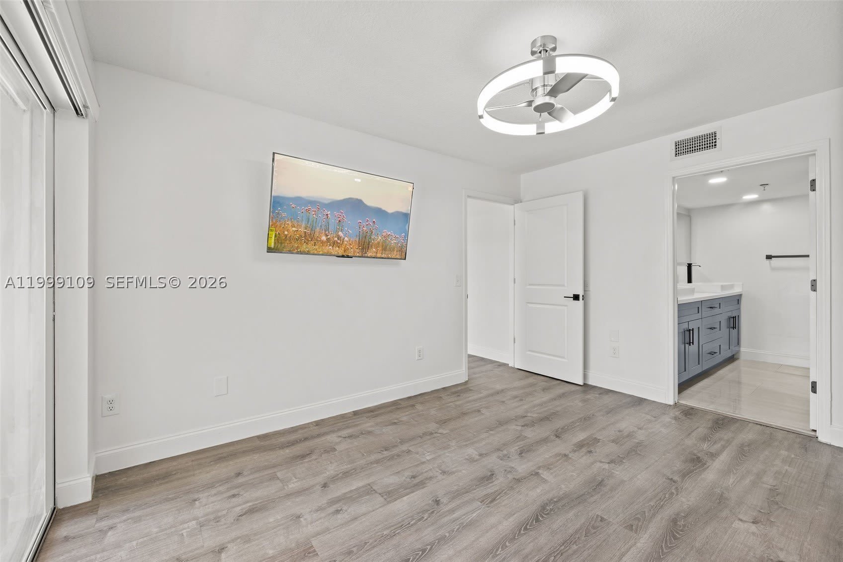 470 S Park Rd – photo 2