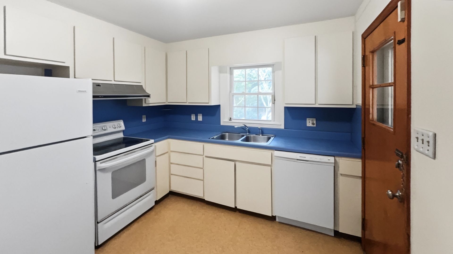 Preleasing for August 2026! – photo 3