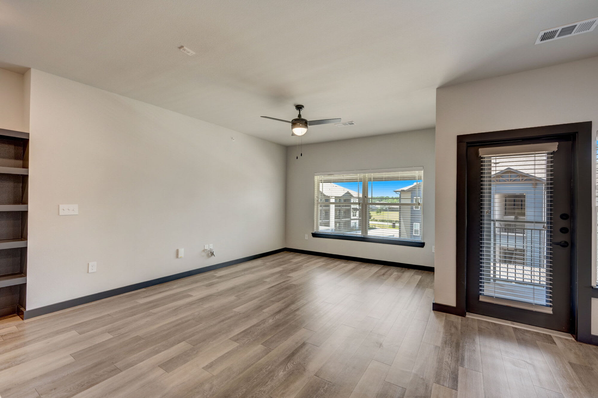 Skyview Flats – photo 4