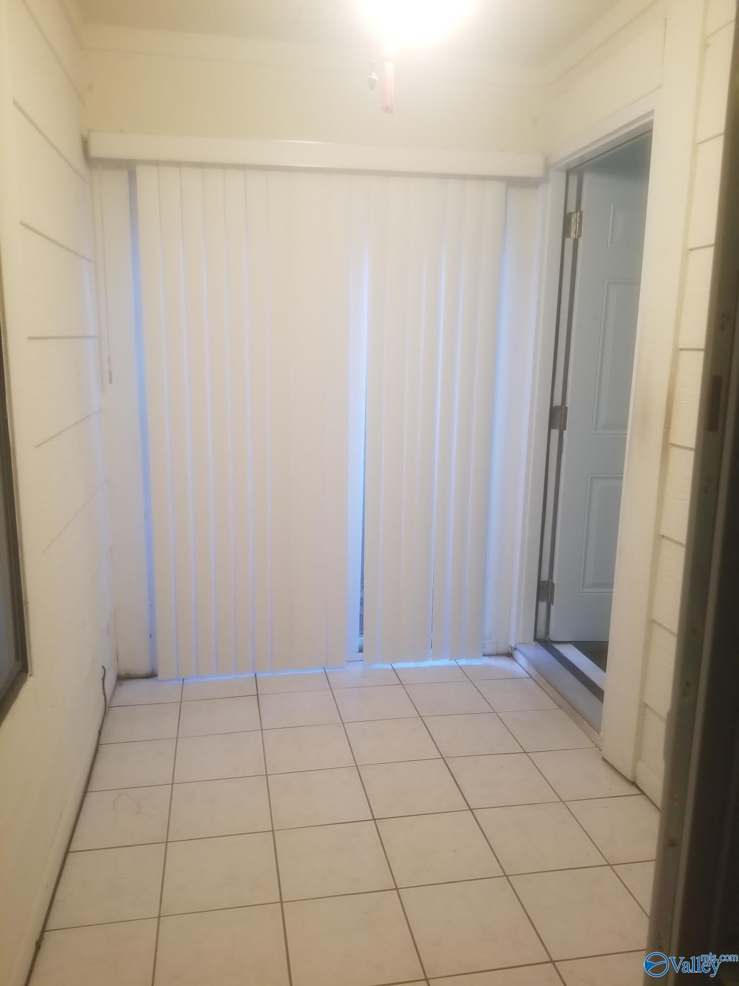 1300 Julia Street – photo 3