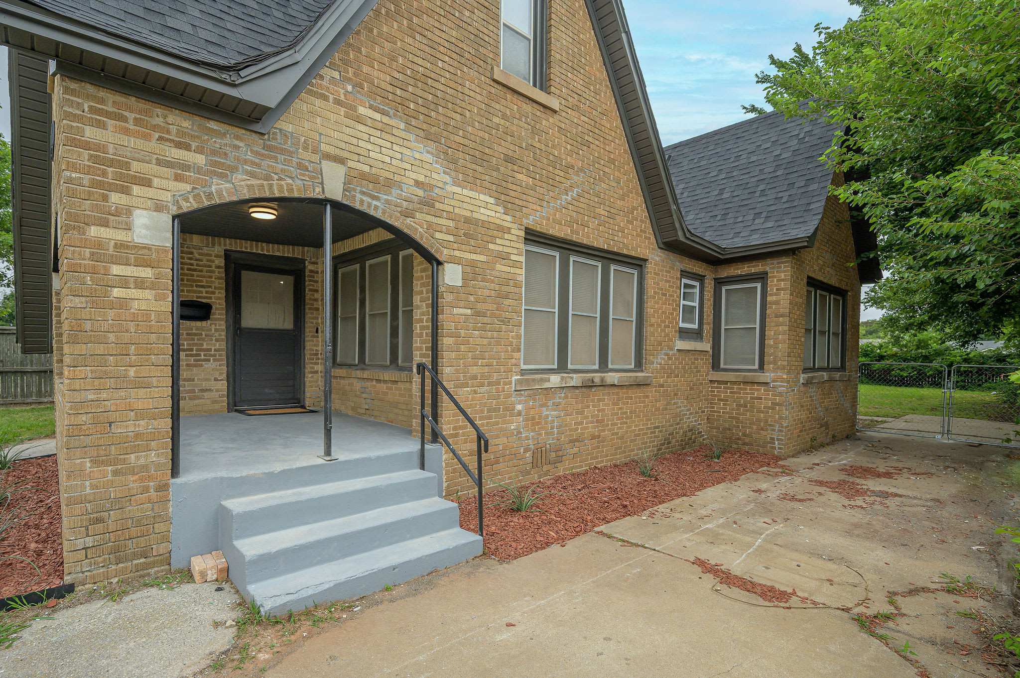 1017 Northeast 16th Street – photo 2