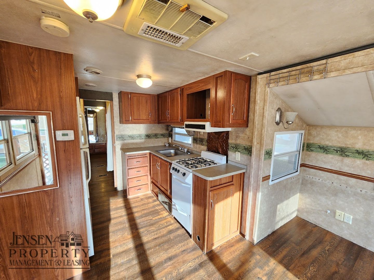 One Bedroom Modular for Rent – photo 4