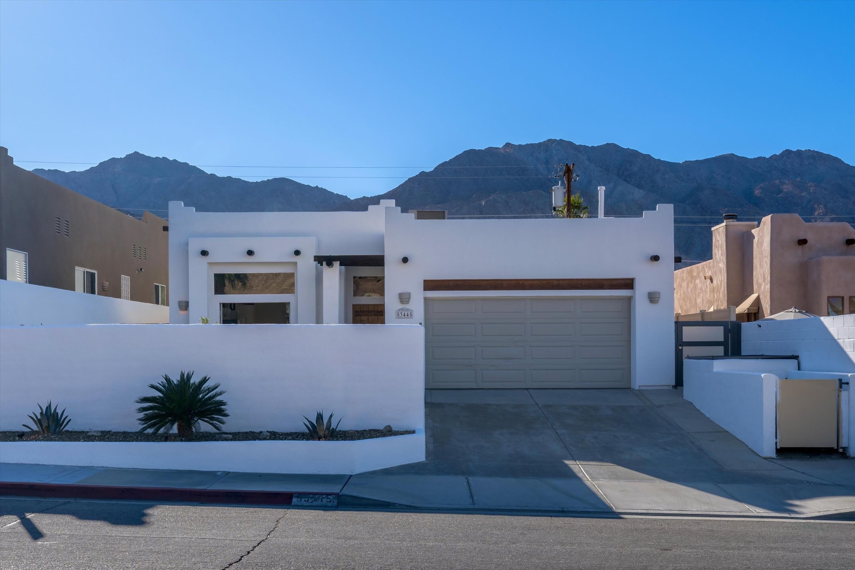 53445 Eisenhower Drive – photo 2