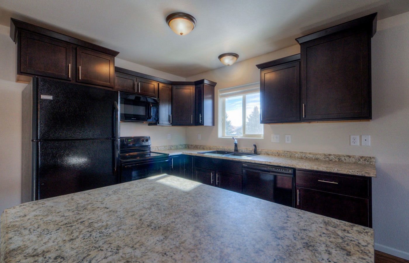 1260 E Minnesota St – photo 3
