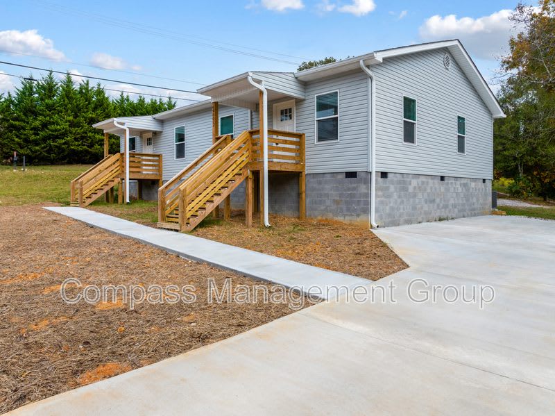 6900 Seaver Drive Northwest 1 – photo 5