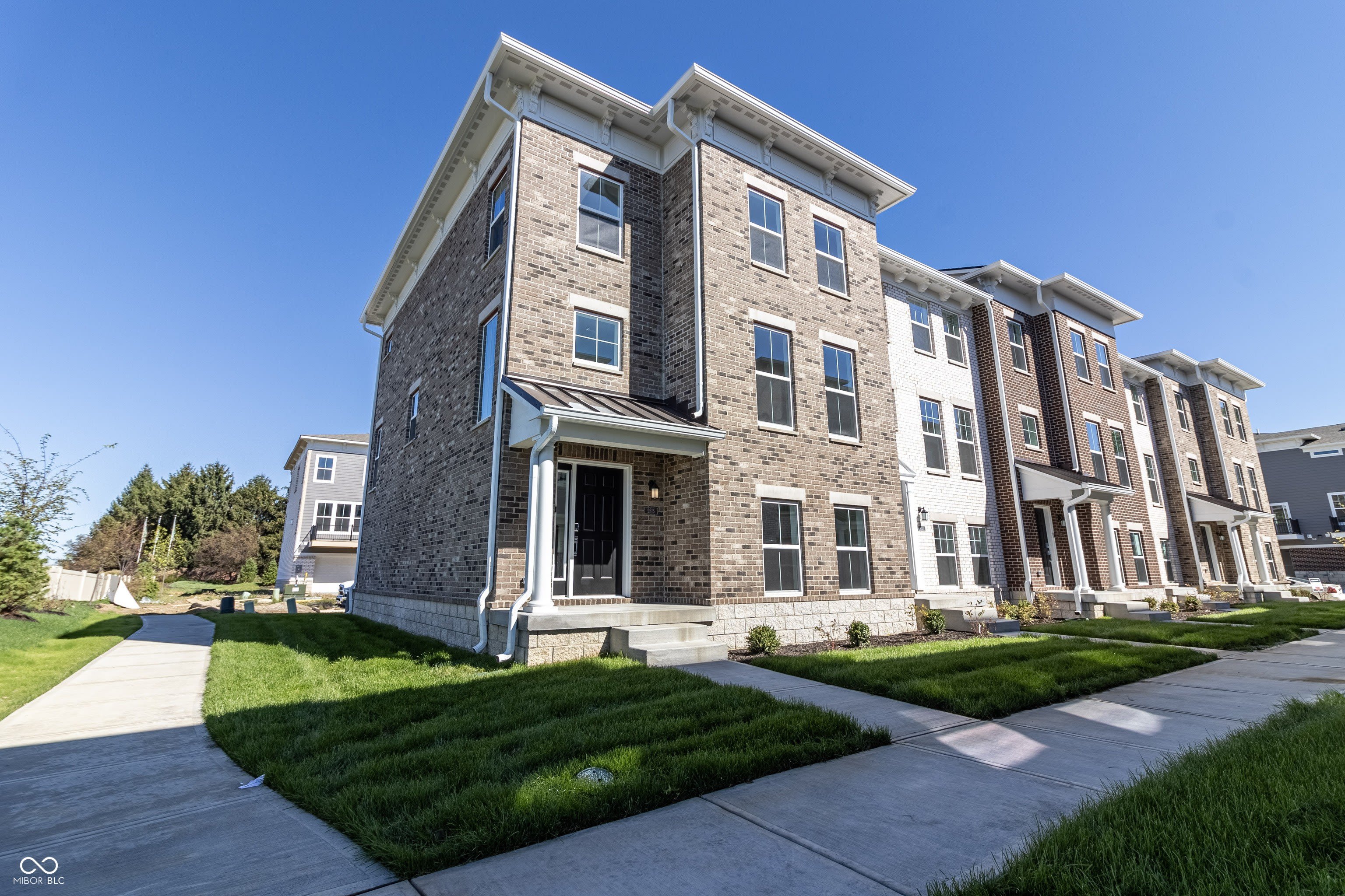 9315 Benton Drive – photo 1