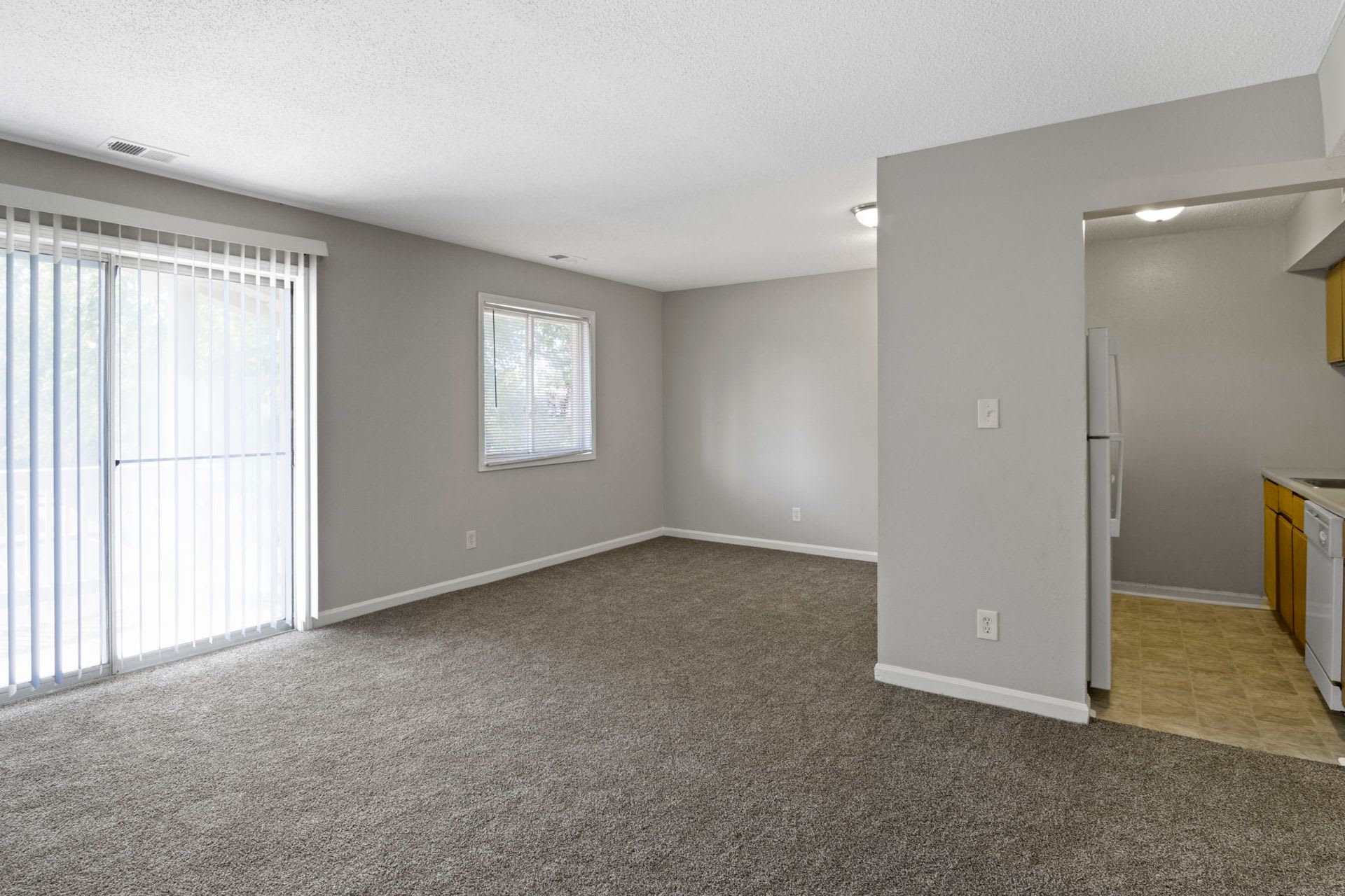 The Vineyards Apartment Homes – photo 2