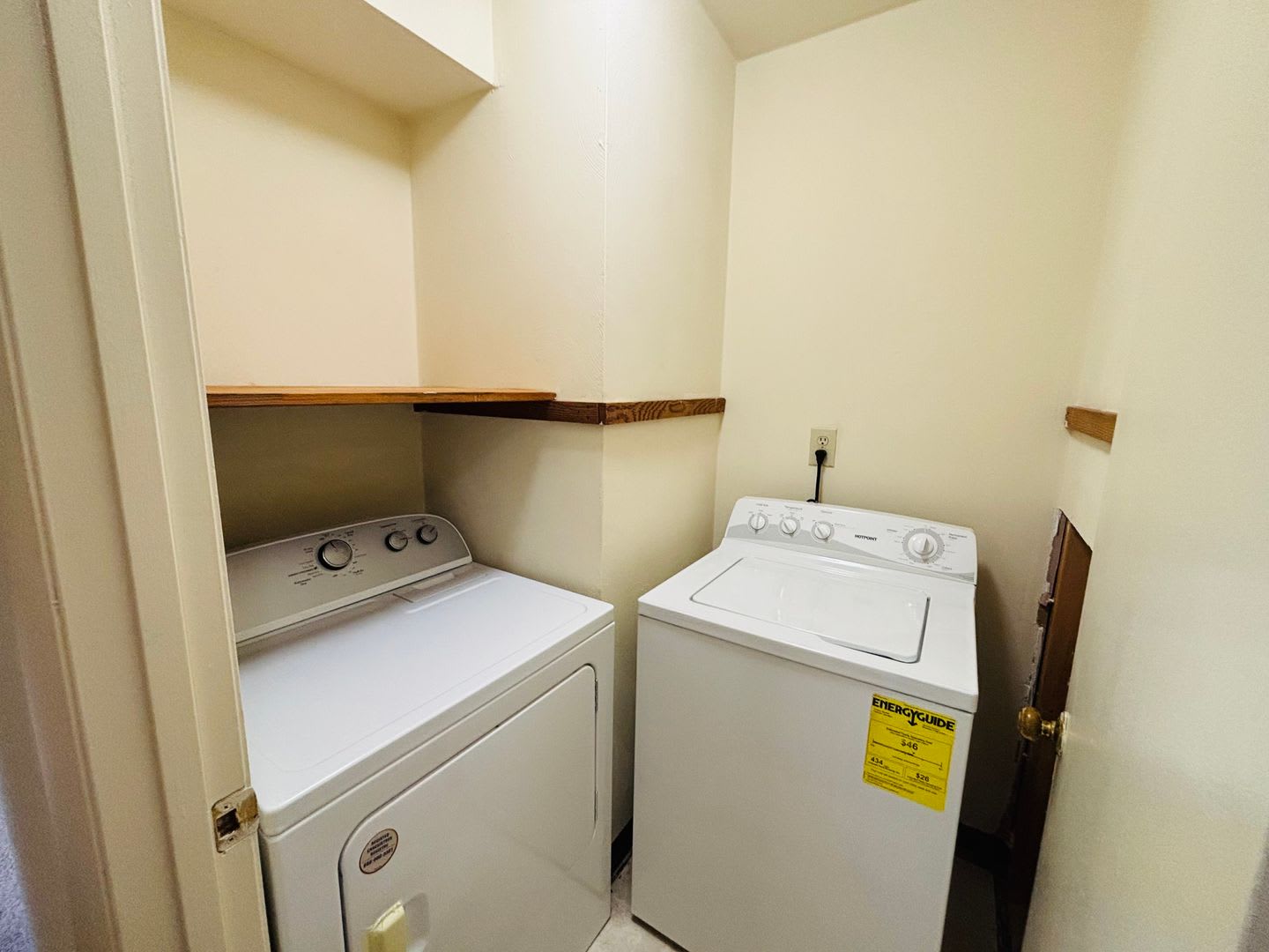 3 Bedroom 2 Bathroom Condo – photo 4